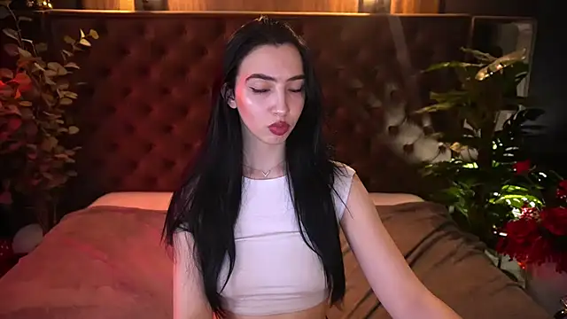 دردشة WildKittenX_ الجنسية المباشرة