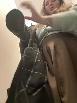 PumaShyXD 现场XXX聊天