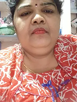 tamilthanushri's Live XXX Chat