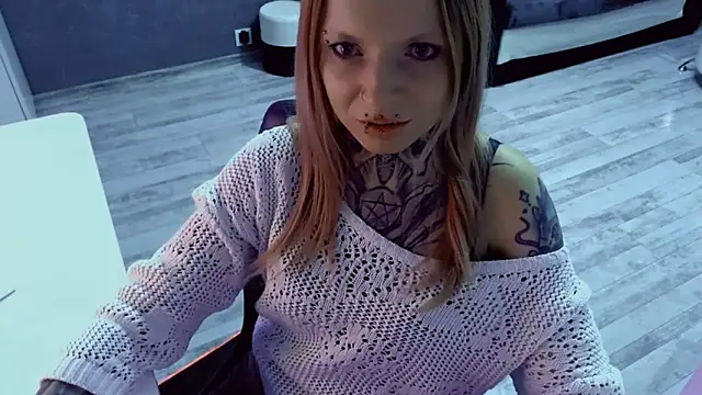 InesGold: онлайн-секс-чат