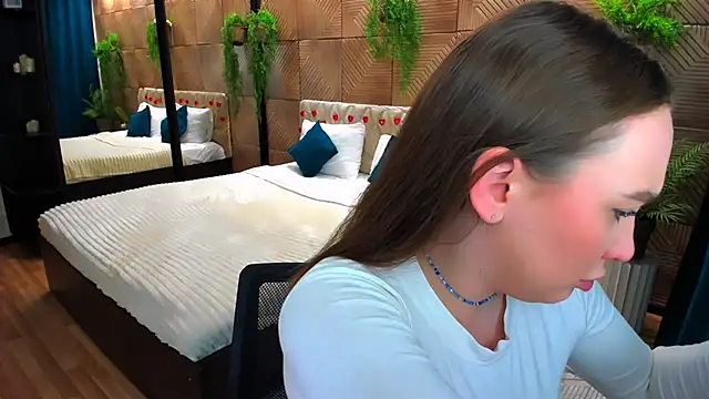 Онлайн чат XXX TrueReincarnation