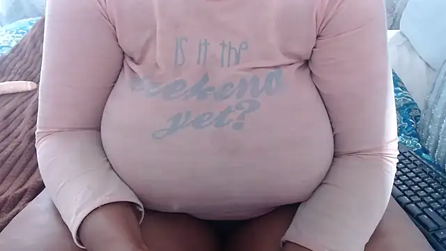 BUBBLYBUNNYxx Adlı Modelin Web Kamerası Şovu