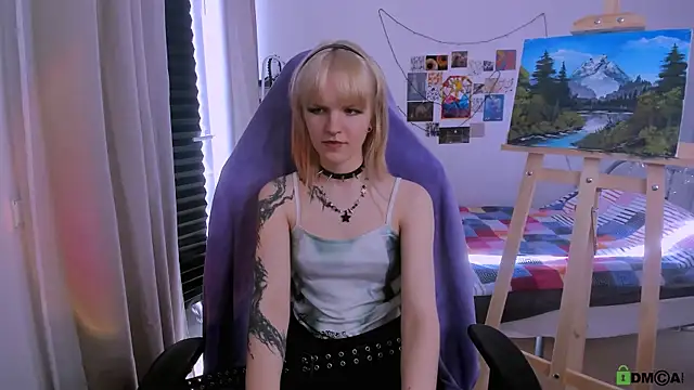 Mel_the_drawer's Live XXX Chat