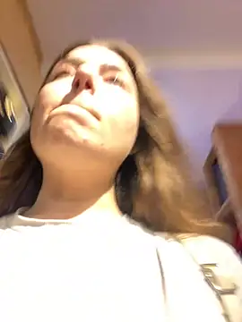 kate_nicepops999114 Adlı Modelin Canlı XXX Sohbeti