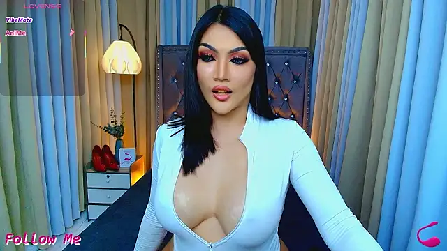 Laureen_Hilton Pertunjukan Webcam