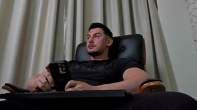 ClintMasters' Live XXX Chat