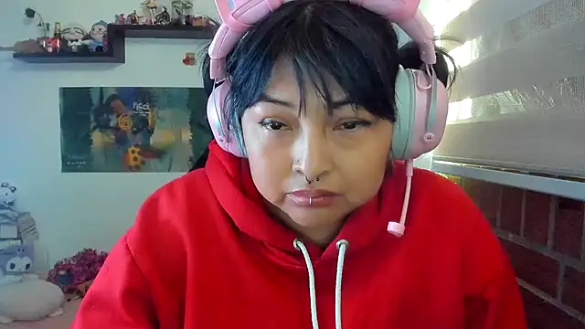 Chat +18 de Shaddycute_ ao vivo