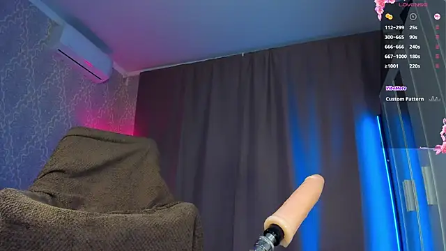 Chatroom XXX en direct de Juicy_Vikki