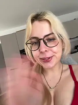 Livewithlucyn Live XXX chat