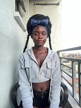 Pokazy przed kamerką – Pretty_Shazz