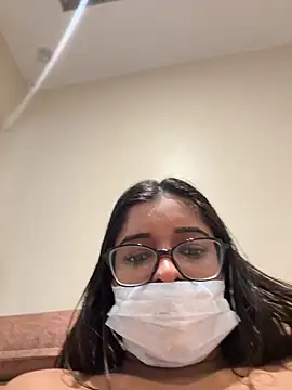 UnsoiledSmeltery 现场XXX聊天