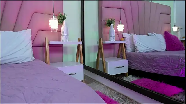 Kim_Luna1 Chat XXX in diretta