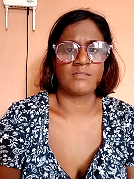 indianstrawberrylips4u Live XXX-Chat