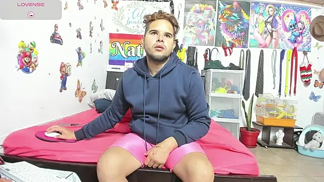 nathanmoises webcam show