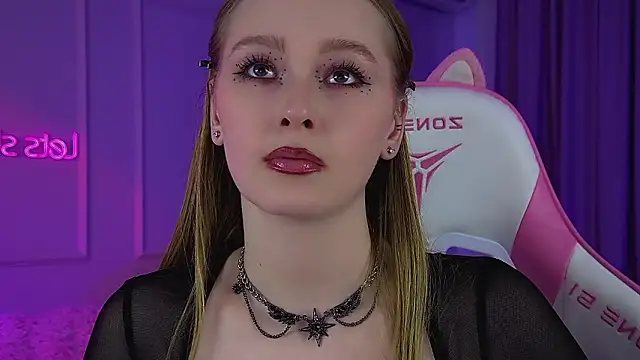 AgataFoxley Show in webcam