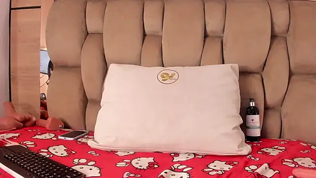 karol_lewiss' Live XXX Chat