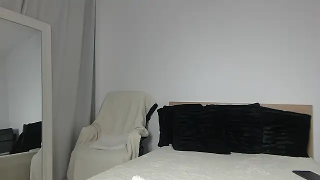 Онлайн чат XXX Layla23a