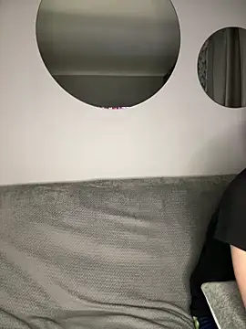 horny_milkis 现场XXX聊天