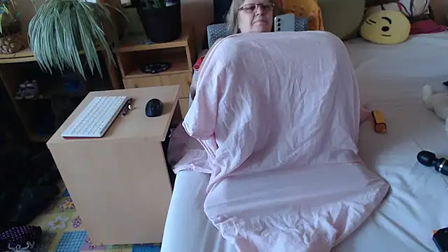 Dorina Chat XXX live