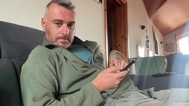 Show modela marcovik1 na web-kameri