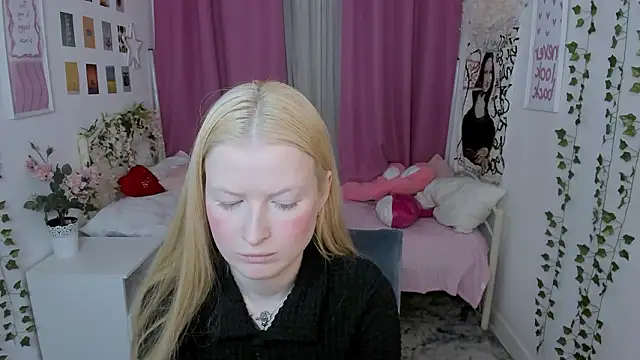 Laly_Peach live XXX chat