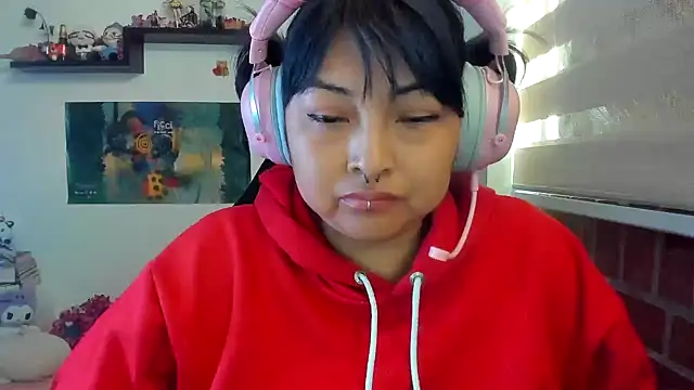 Shaddycute_: онлайн-секс-чат