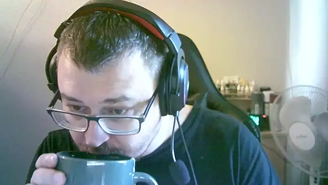 Pokazy przed kamerką – SirAbuser