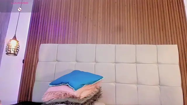 Chat XXX en directo de Saravy_Blandon