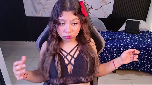 Chat +18 de Sophie19__ ao vivo