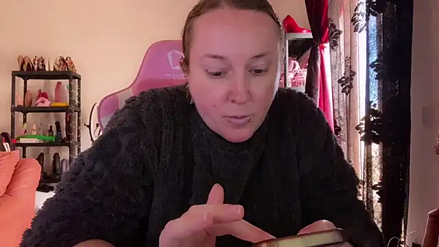 Онлайн чат XXX kisicaxx