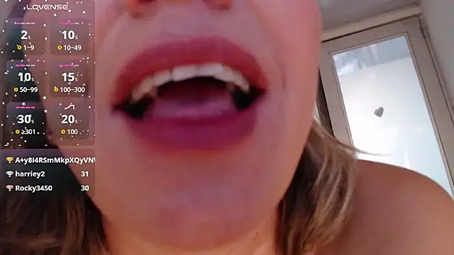 Chat +18 de milfsecret69 ao vivo