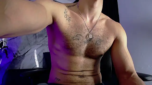 Živý XXX chat Grant_Irons