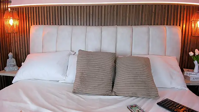 LisaLain – Naživo XXX chat