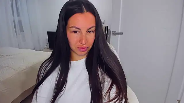 XXX chat uživo modela AvisFlowers