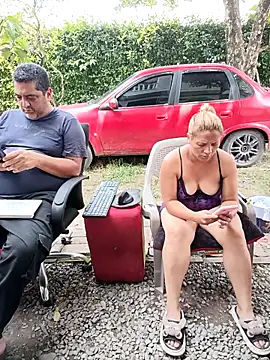 hotandfierylatinos2023 élő XXX-chatje