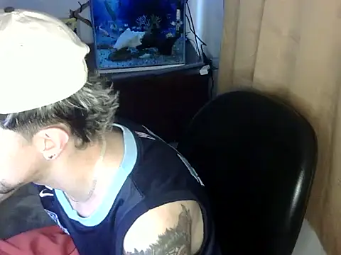 venusfranco_94: онлайн-секс-чат