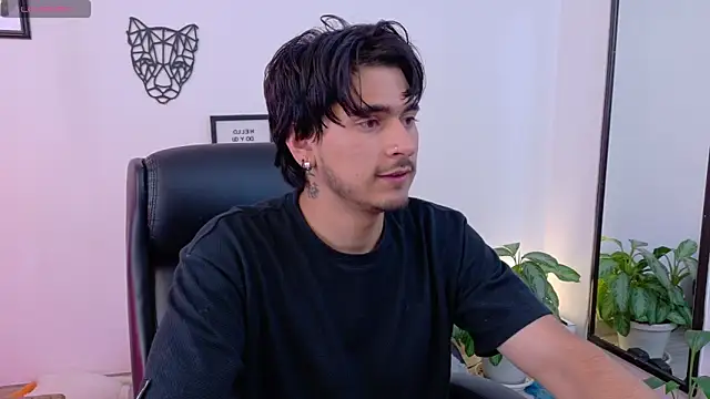 Онлайн чат XXX Elian_savoy