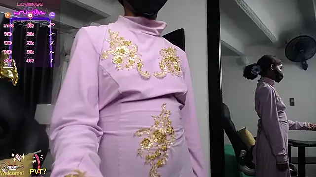 XXX chat uživo modela ananya_kiran