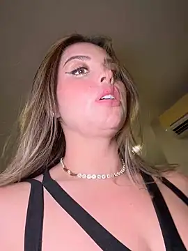 Alirawrz's Live XXX Chat