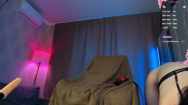 دردشة Juicy_Vikki الجنسية المباشرة