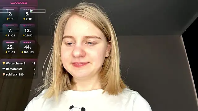 OdelinaFicken Show in webcam