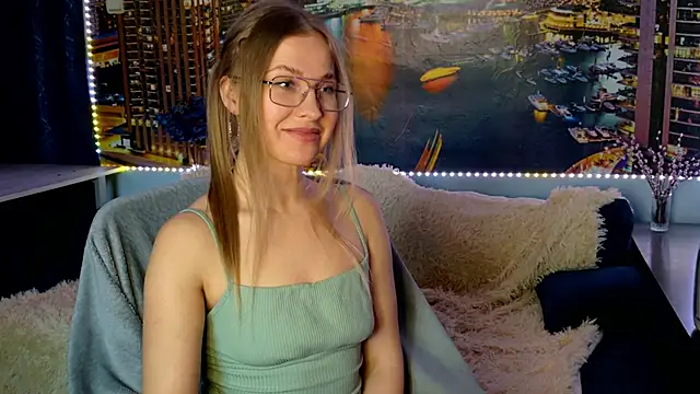 pusyavykusya Adlı Modelin Canlı XXX Sohbeti