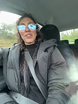 Amani_thewolf – Naživo XXX chat