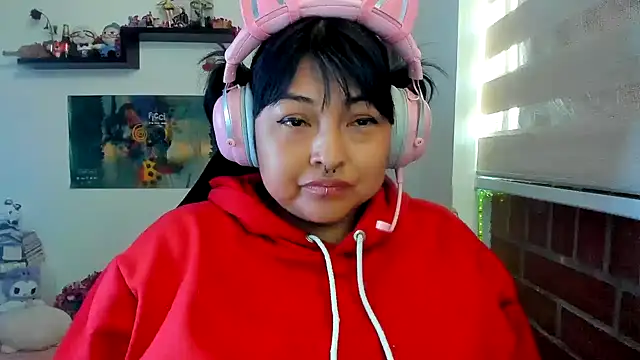 แชท XXX สดของ Shaddycute_