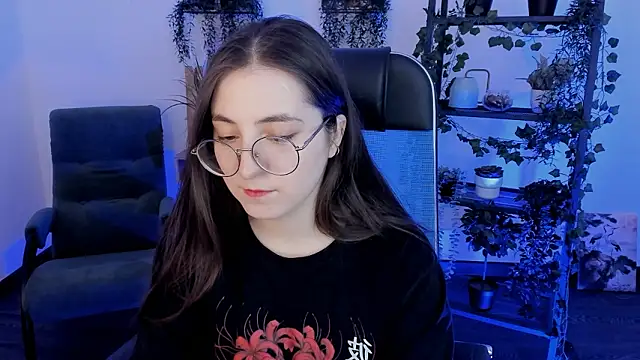 VirtuallVoyant Chat XXX live