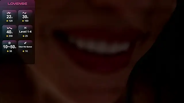 RebeccaRese Show in webcam