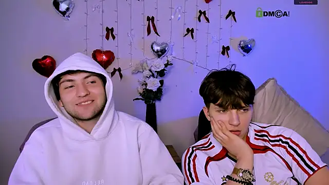 travis_wolf_ লাইভ XXX চ্যাট