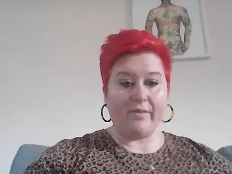 แชท XXX สดของ BustyRedxx