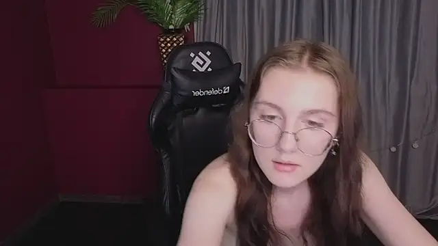 VixenLightn Live XXX chat