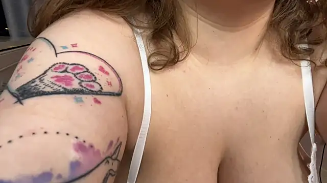 riierra's Live XXX Chat